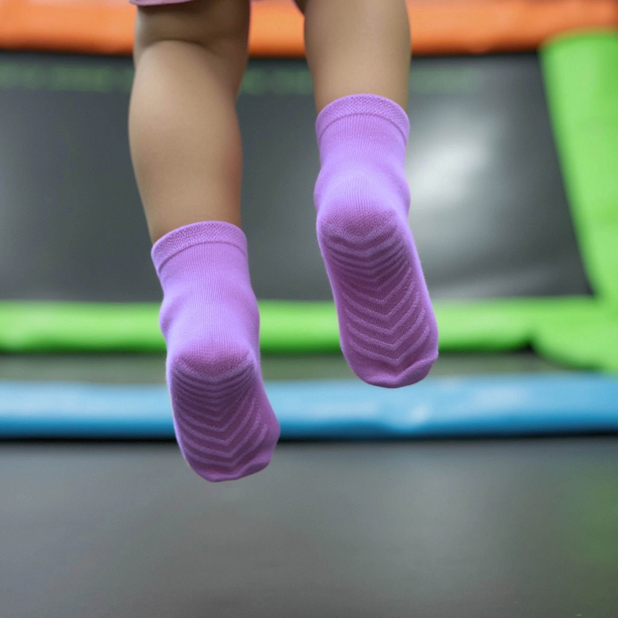 Cozy Crew Grip Socks for Little Feet: A 4-Pack of Fun!